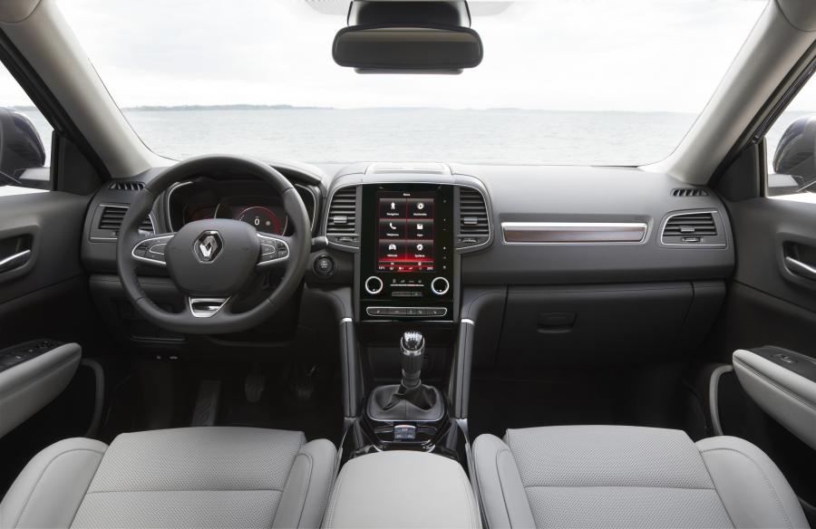 Торпедо Renault Koleos 2016 года  (фото 9 из 69)